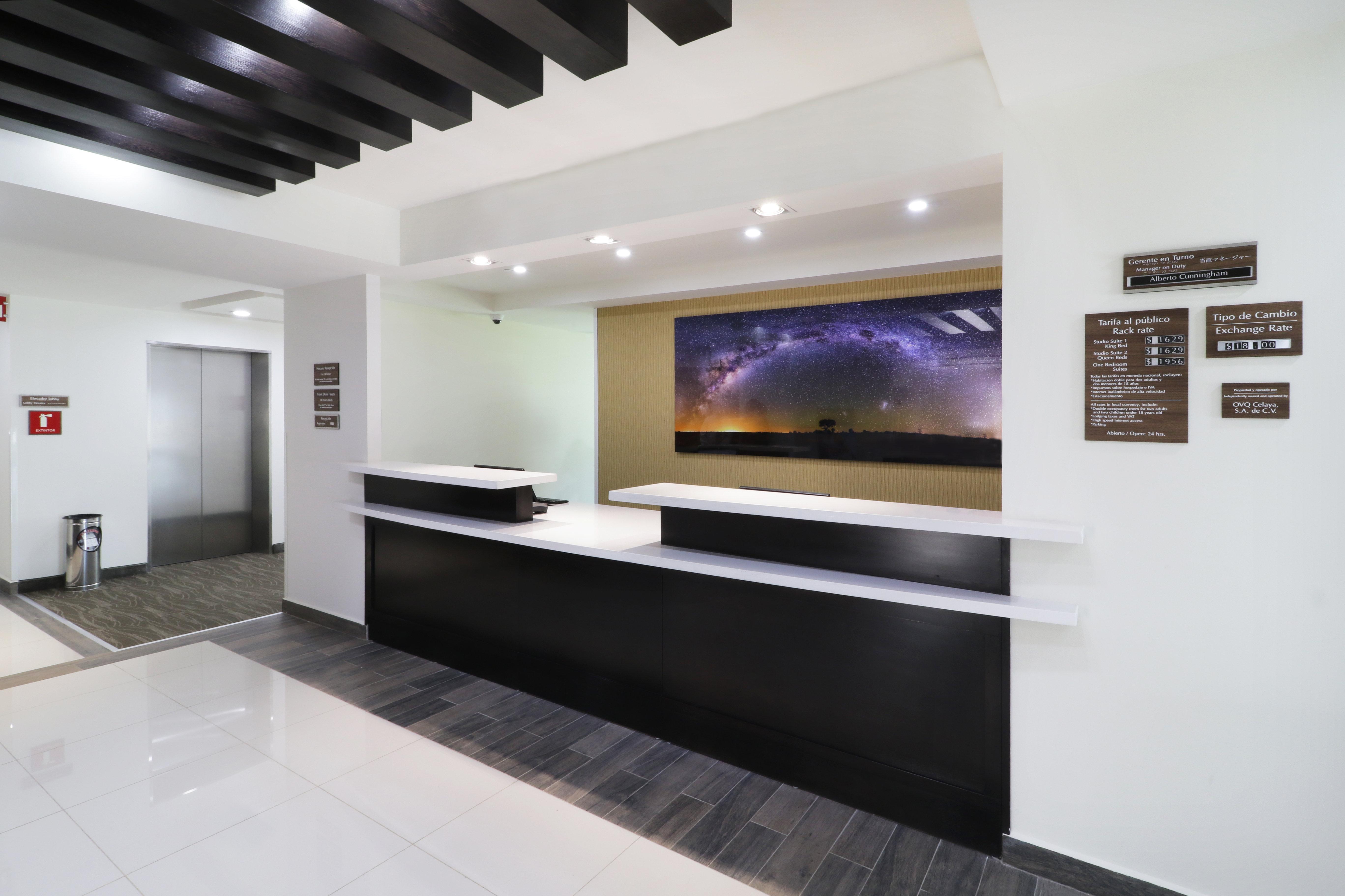 Candlewood Suites Celaya Celaya  Zewnętrze zdjęcie
